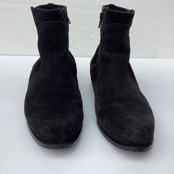 La CANADIENNE Black Suede Waterproof Ankle Boots Size 10 - Picture 3 of 9